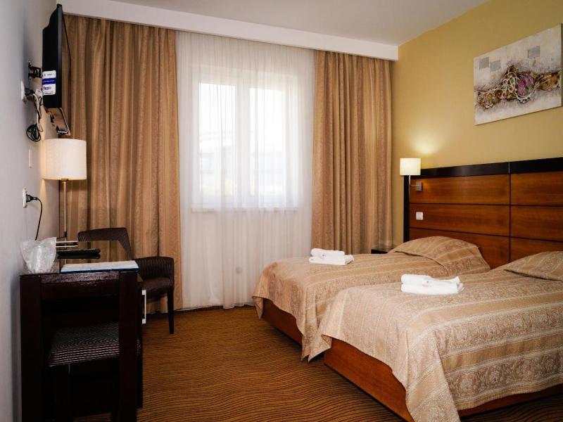 Hotel Criss image
