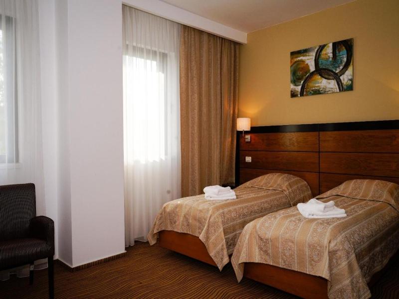 Hotel Criss image