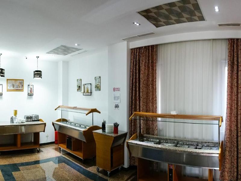 Hotel Criss image