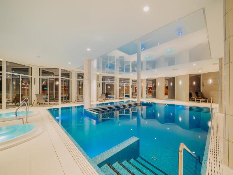 Crystal Mountain Hotel Wisla image
