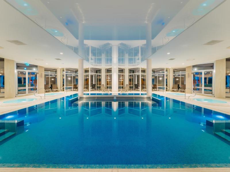 Crystal Mountain Hotel Wisla image