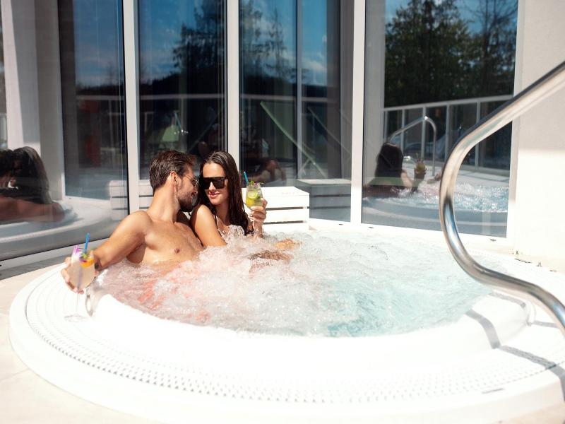 Crystal Mountain Hotel Wisla image
