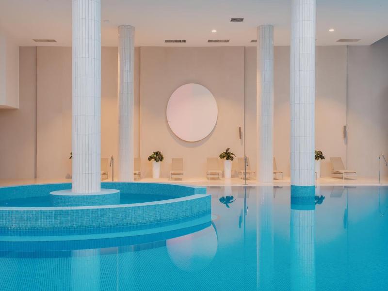 Crystal Mountain Hotel Wisla image