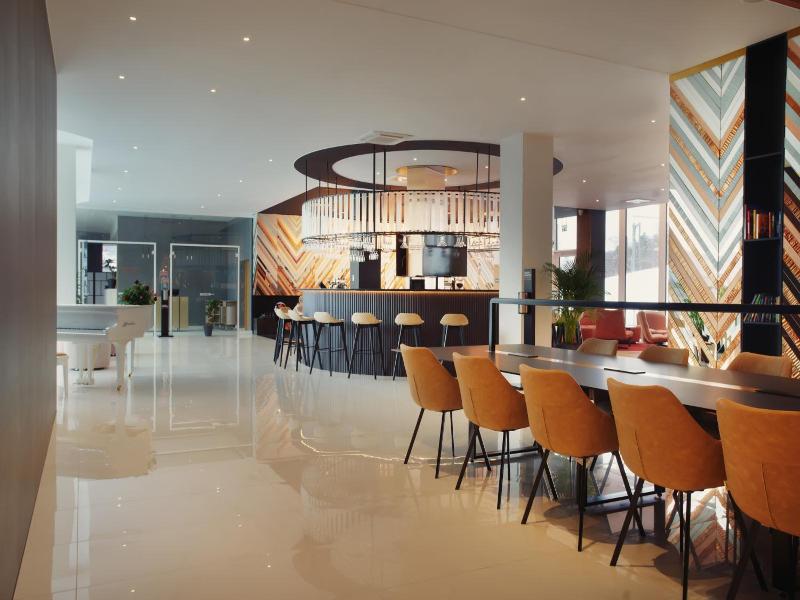 Crystal Mountain Hotel Wisla image