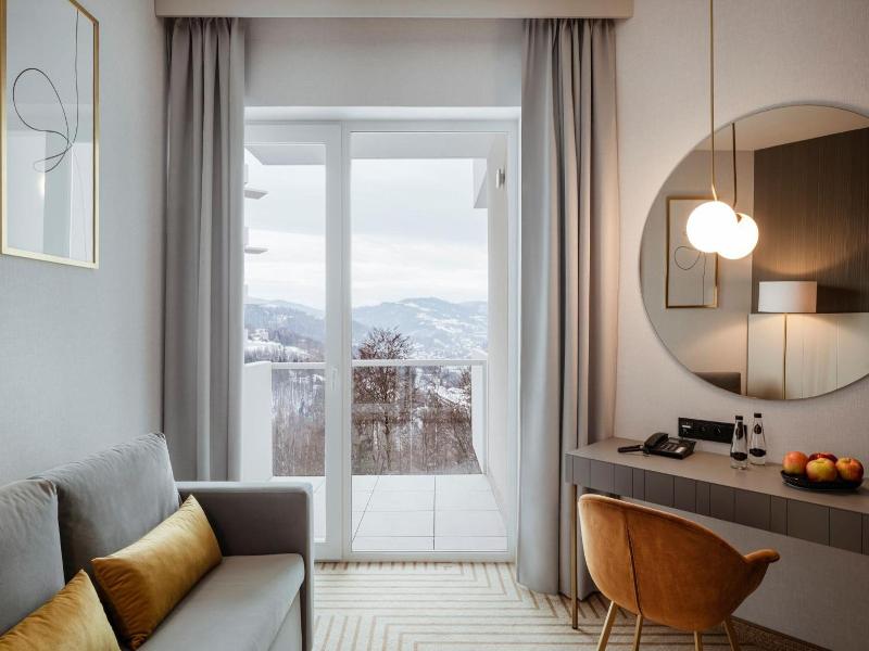 Crystal Mountain Hotel Wisla image