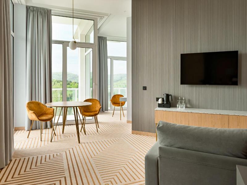 Crystal Mountain Hotel Wisla image