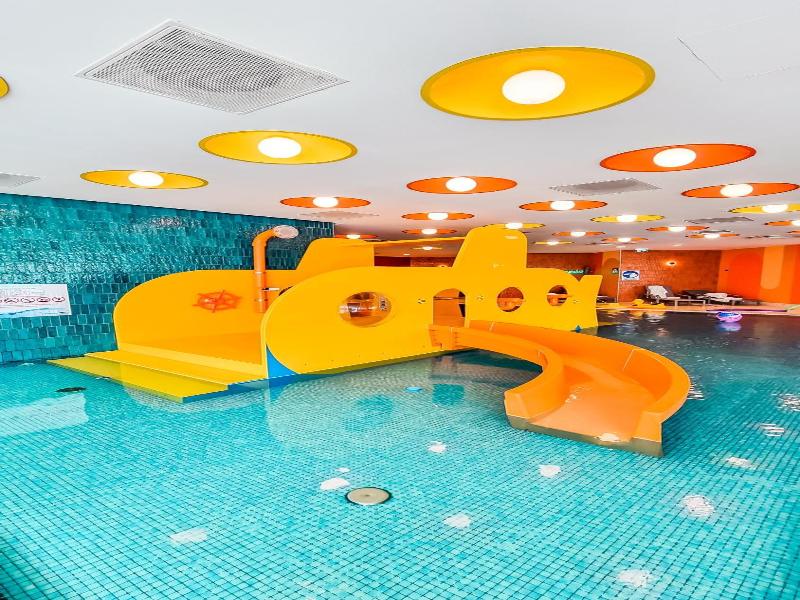 Crystal Mountain Hotel Wisla image