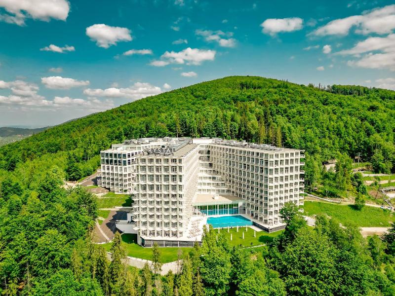 Crystal Mountain Hotel Wisla image