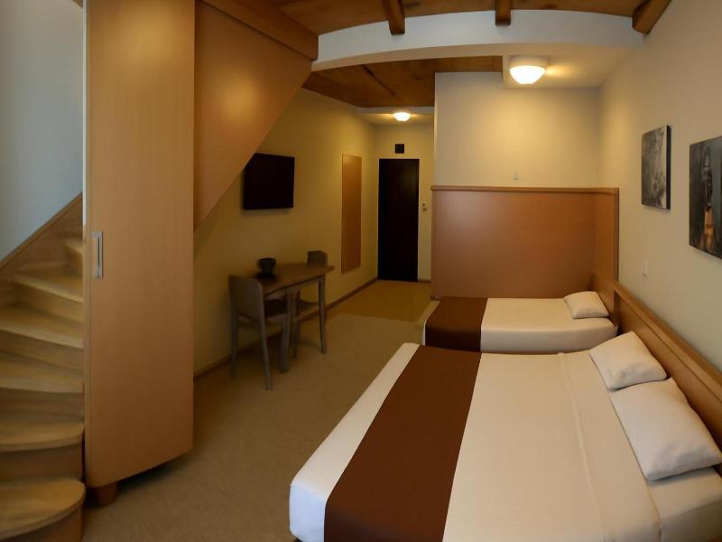 Hotel Topcider image