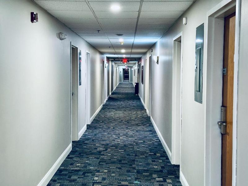 Ivey S Motor Lodge image