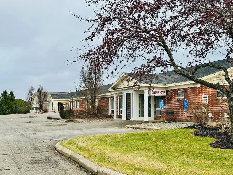 Ivey S Motor Lodge image