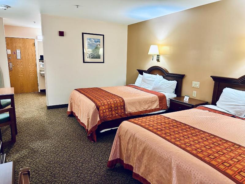 Ivey S Motor Lodge image