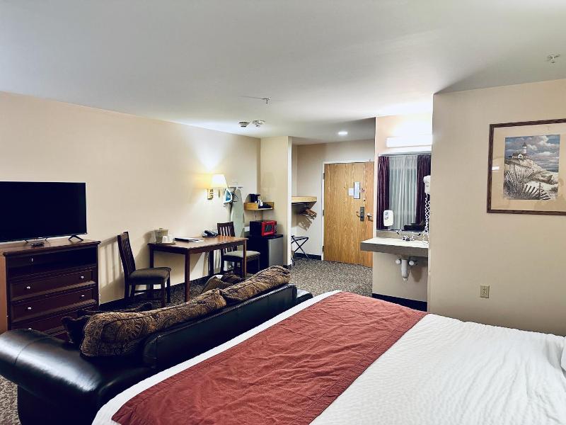 Ivey S Motor Lodge image