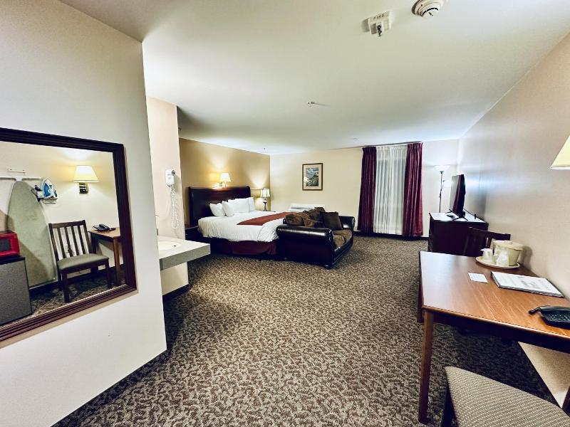 Ivey S Motor Lodge image
