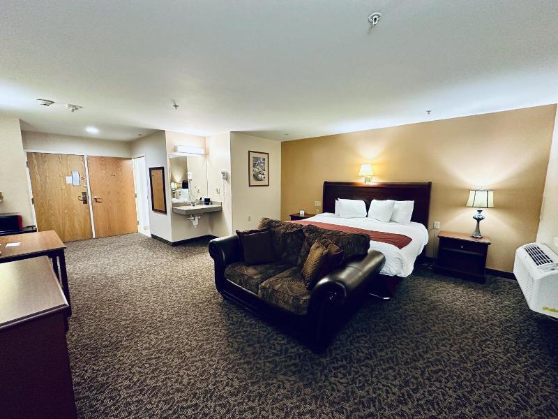 Ivey S Motor Lodge image