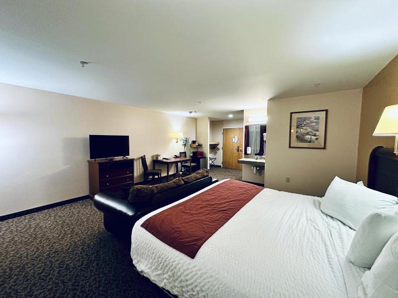 Ivey S Motor Lodge image