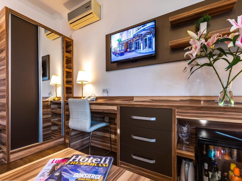 Garni Hotel Royal Crown