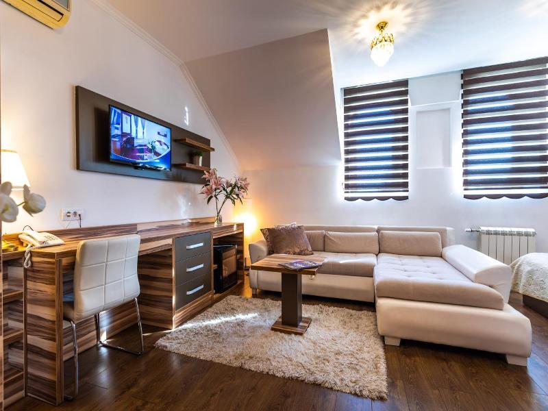 Garni Hotel Royal Crown