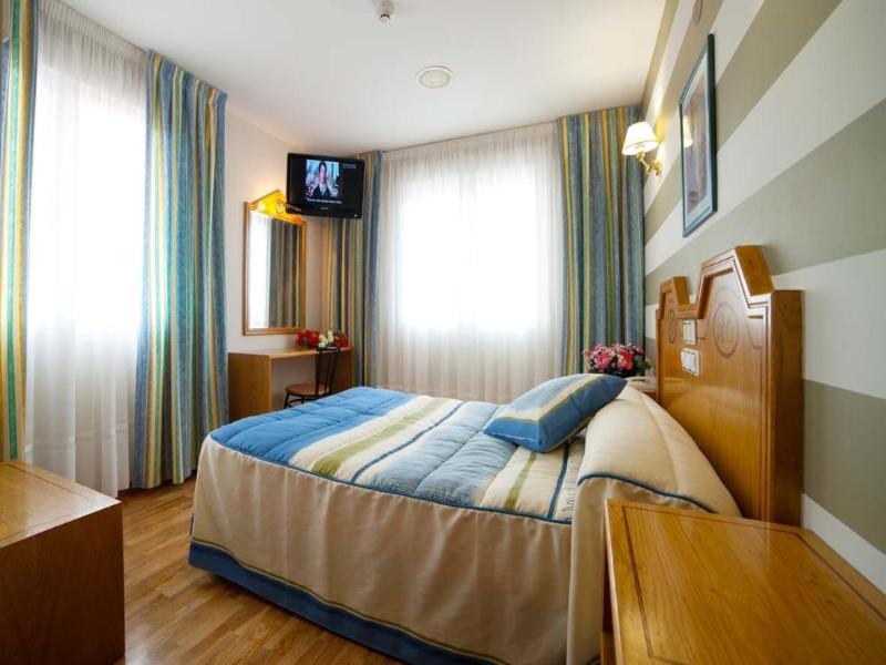 Hotel Rio Cabia image