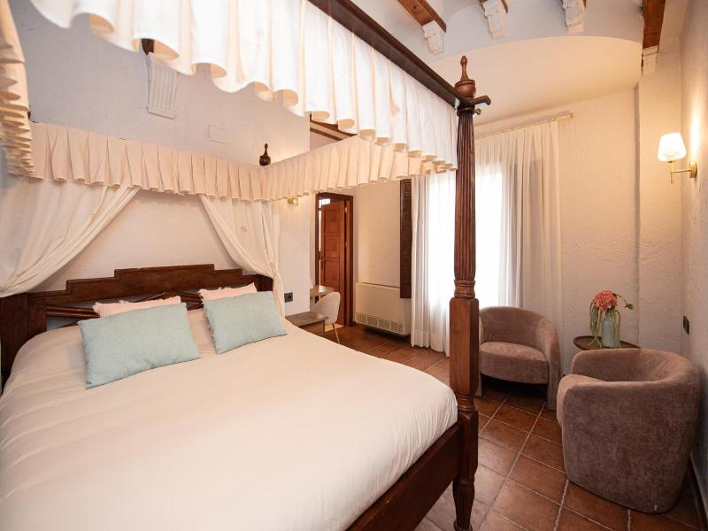 Hotel Caseta Nova image