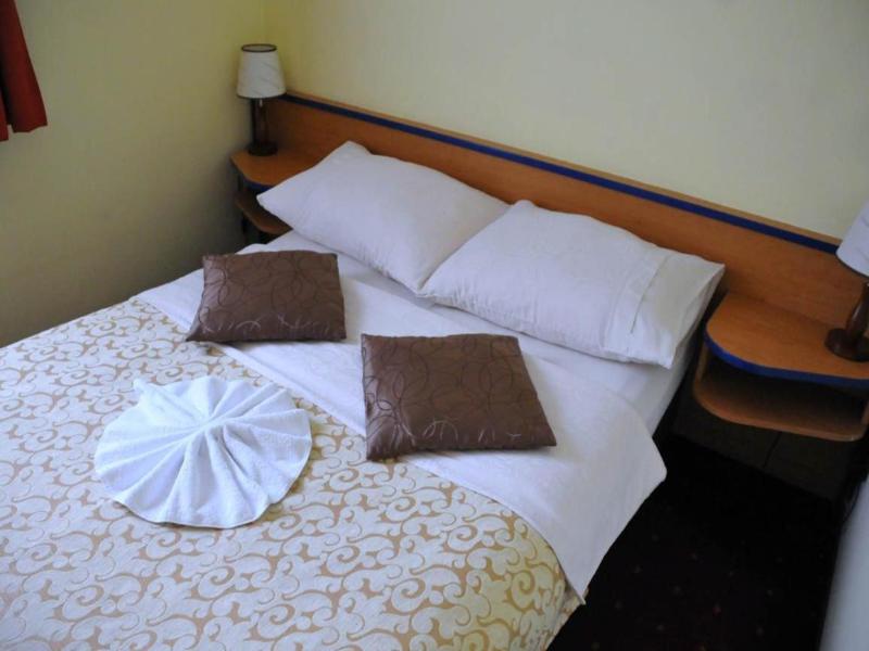 Hotel Galerija image