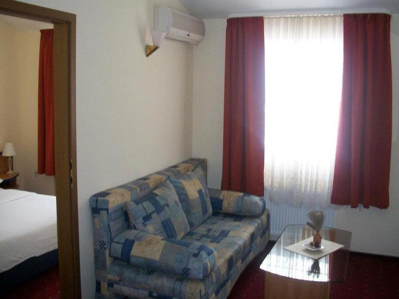 Hotel Galerija image