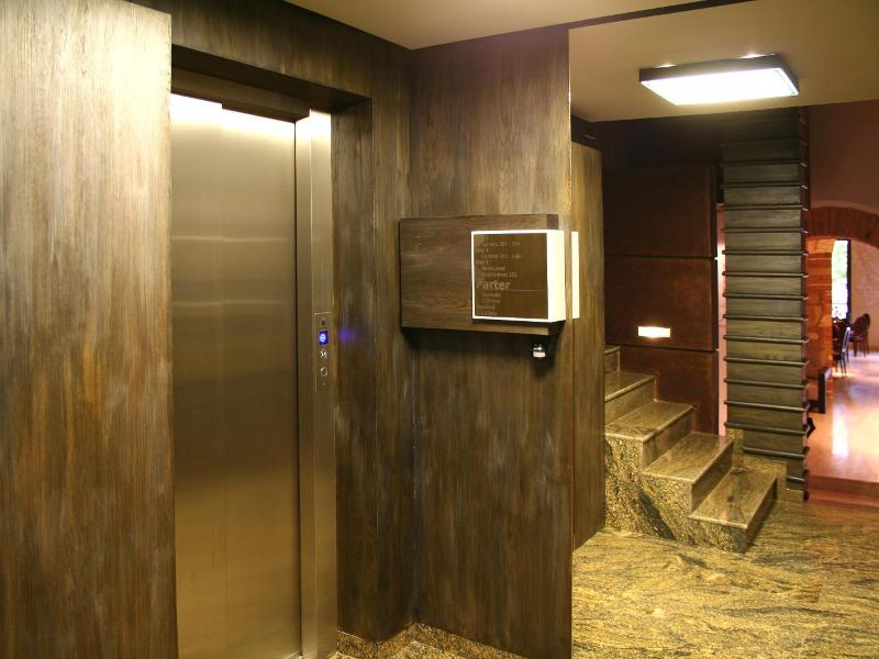 Hotel Diafan image