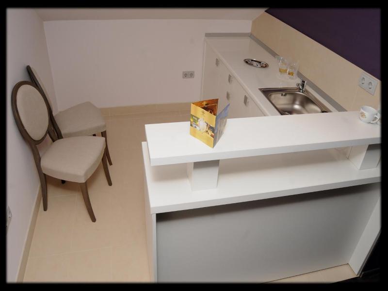 Hotel Diafan image