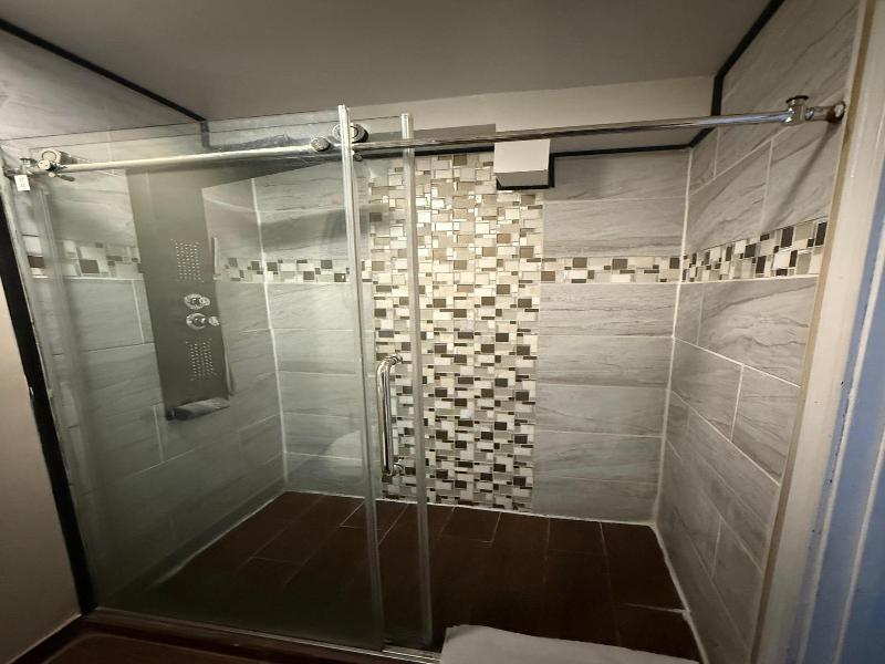 Hamilton Inn Sturbridge image