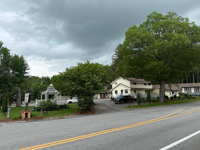 Hamilton Inn Sturbridge image