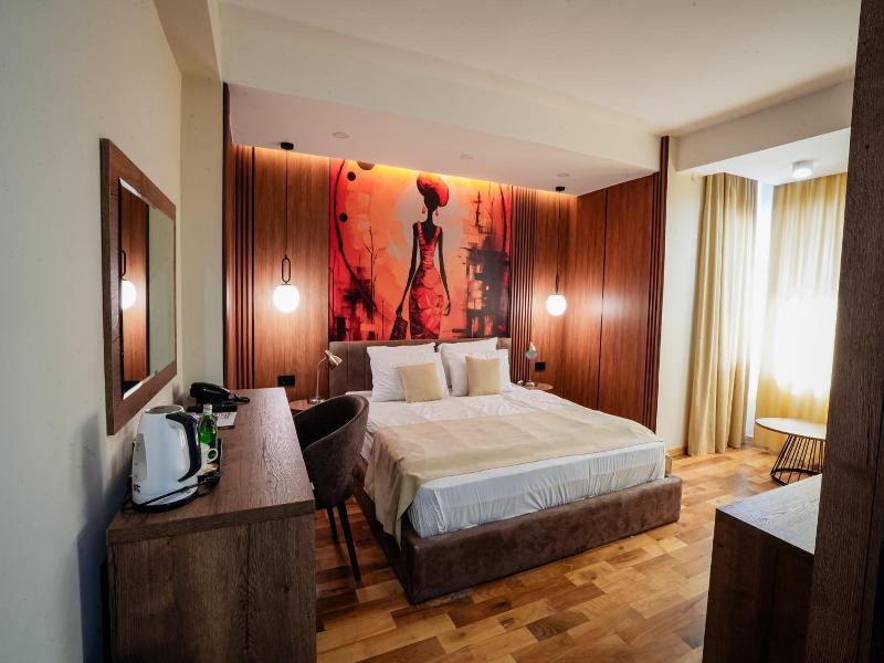 Hotel City In