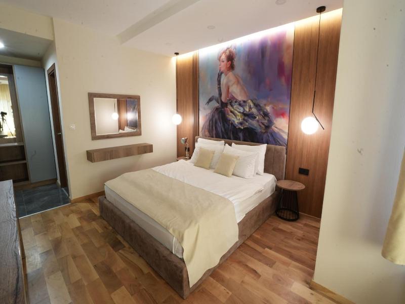 Hotel City In