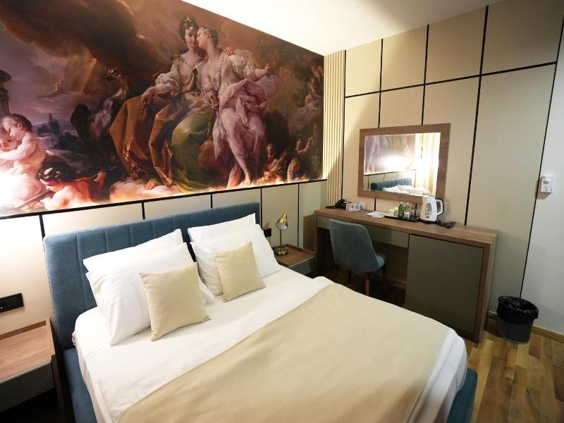 Hotel City In