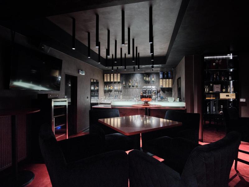 Hotel Arena image