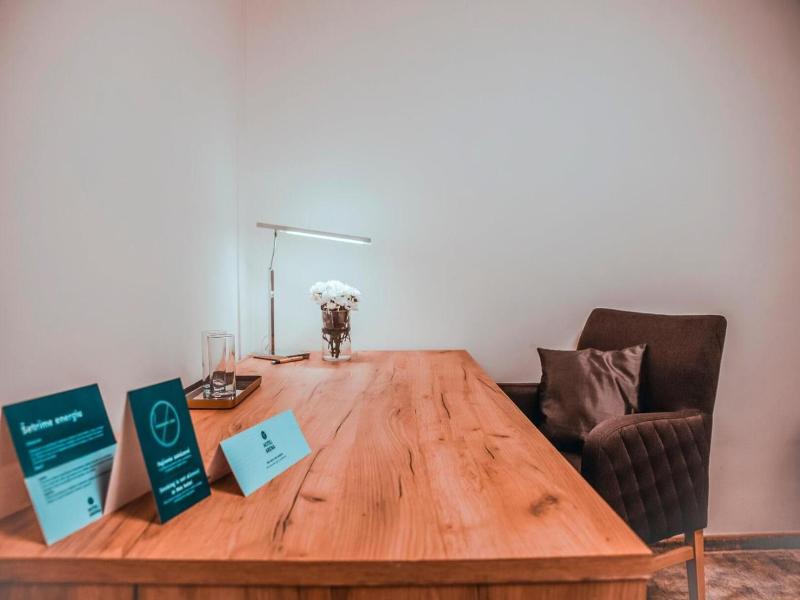 Hotel Arena image