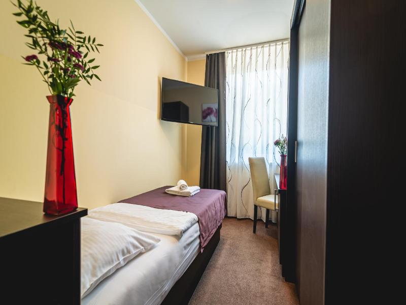 Casino Hotel Admiral Ptuj image