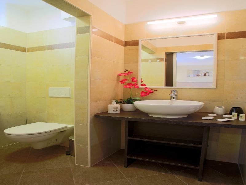 Casino Hotel Admiral Ptuj image