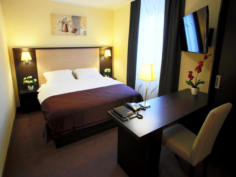 Casino Hotel Admiral Ptuj image