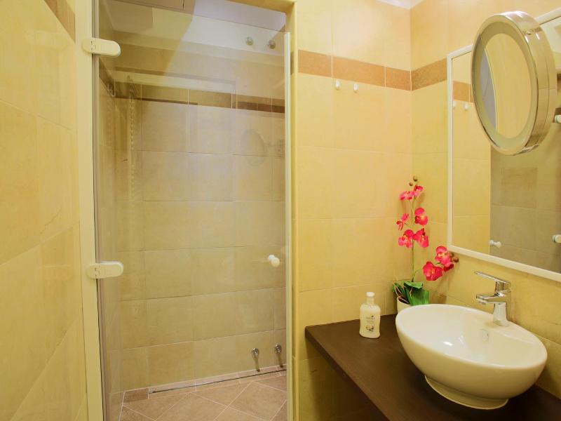 Casino Hotel Admiral Ptuj image