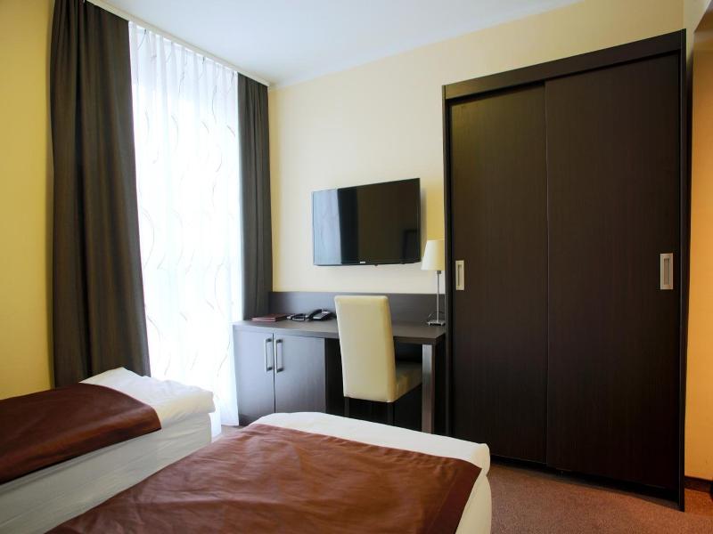 Casino Hotel Admiral Ptuj image