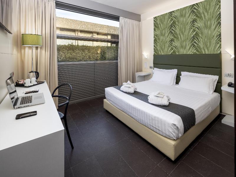 Best Western Hotel Green City image