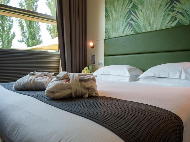 Best Western Hotel Green City image
