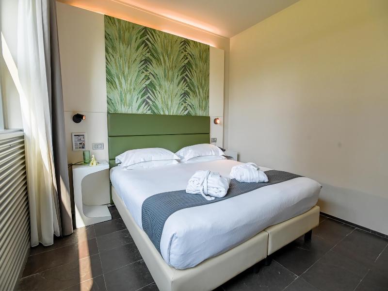 Best Western Hotel Green City image