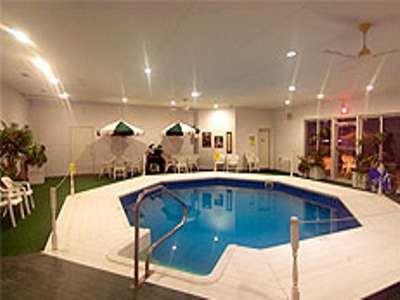 Colonel Williams Resort And Suites image