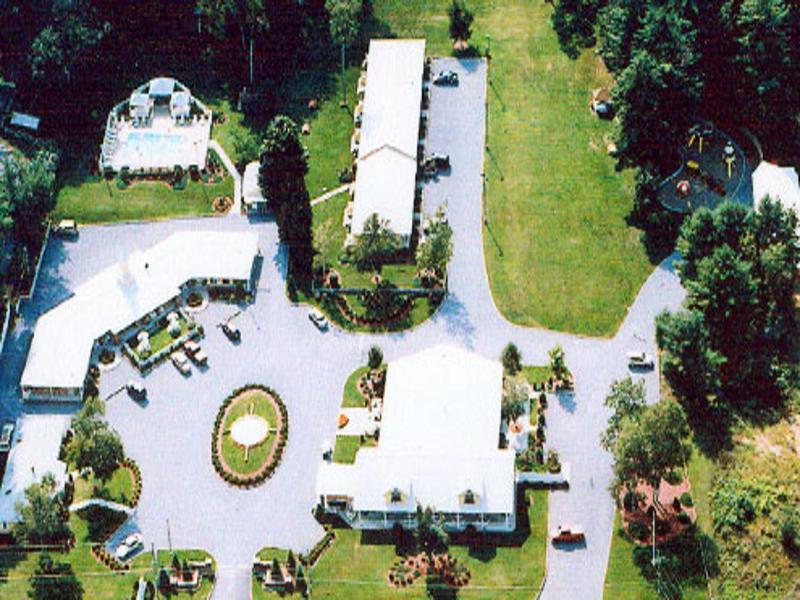 Colonel Williams Resort And Suites image