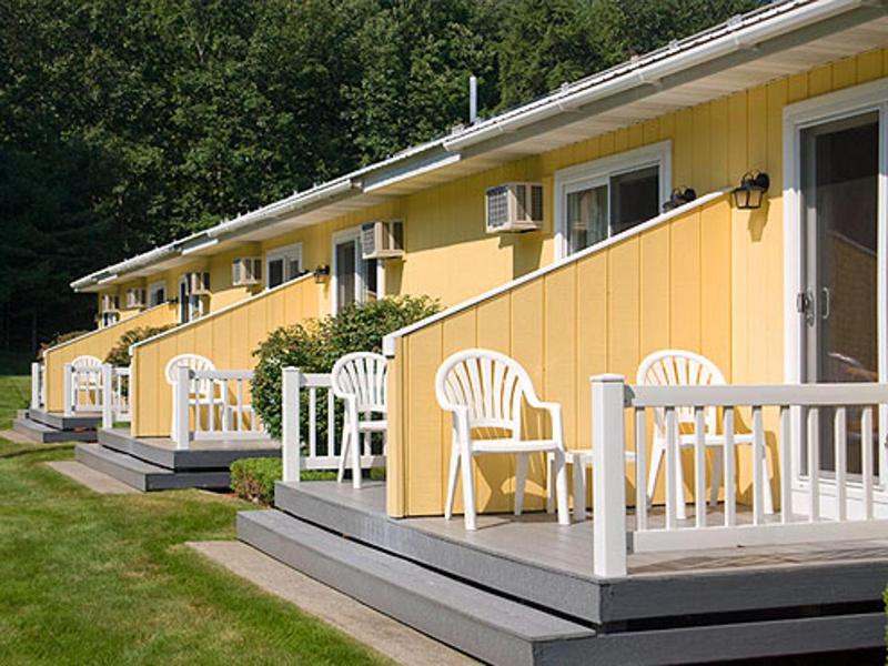 Colonel Williams Resort And Suites image