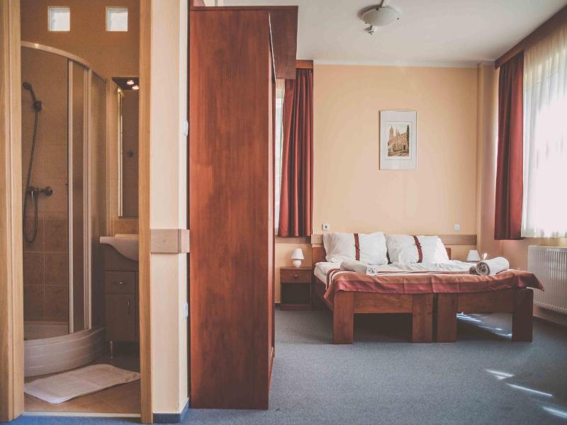 Fordan Hotel Pecs image