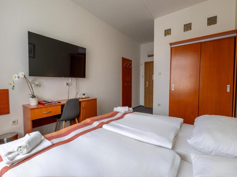 Fordan Hotel Pecs image
