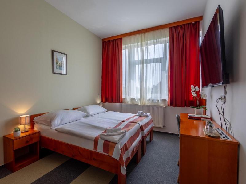 Fordan Hotel Pecs image