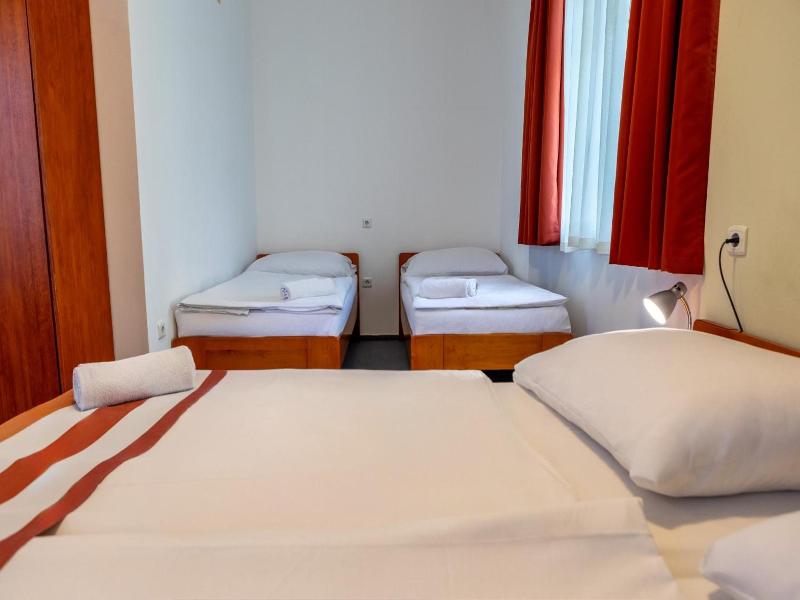 Fordan Hotel Pecs image